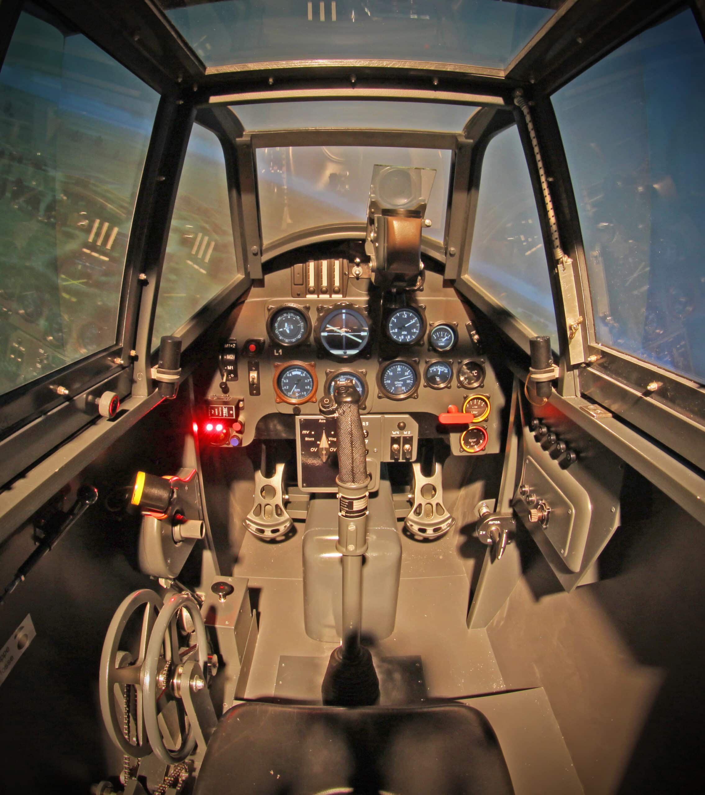 ww2 cockpit simulators